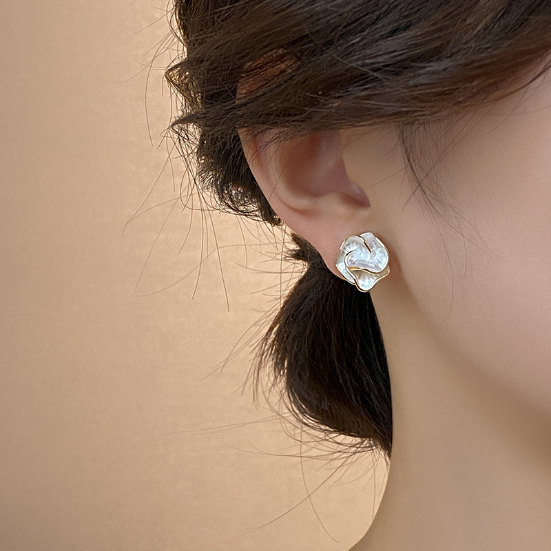Earring Stud Niche Camellia HXEA1325