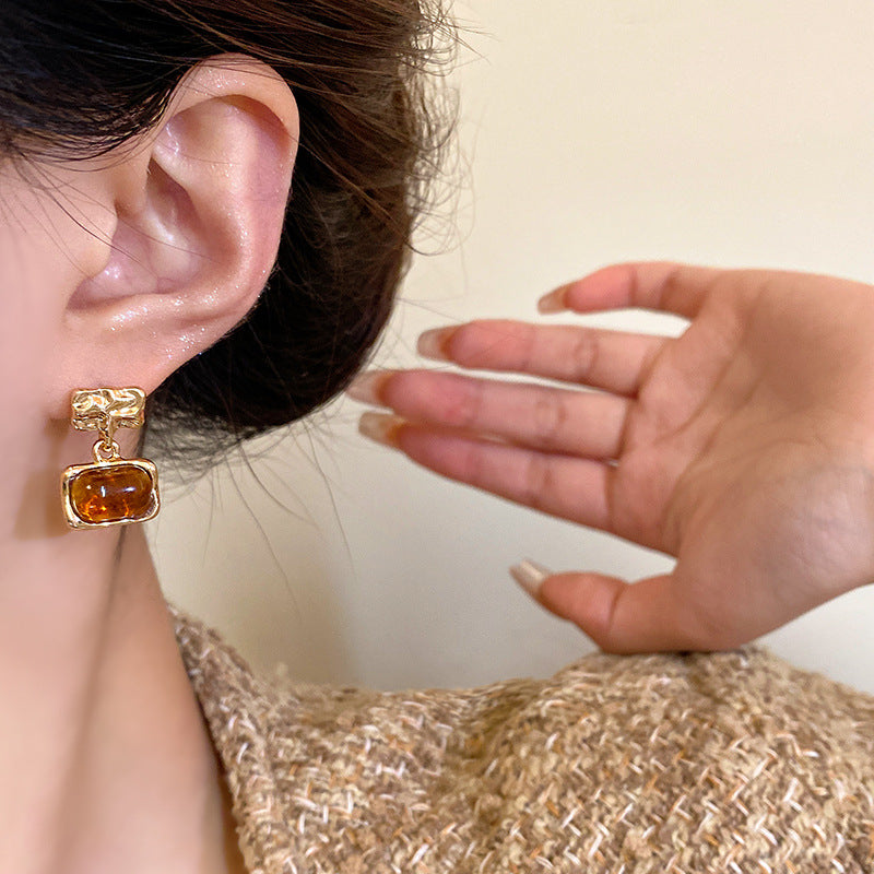 Earring Stud Amber Geometric HXEA1352