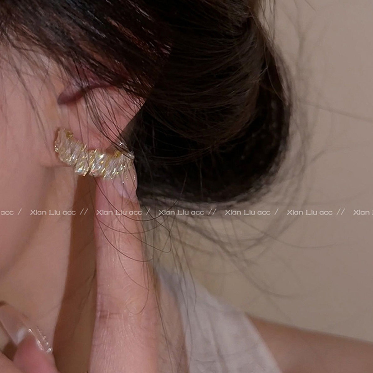 Earring Stud Exquisite Zircon C-Shaped HXEA1873