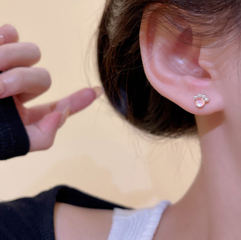 Earring Stud Kitten Claw Pearl HXEE5857