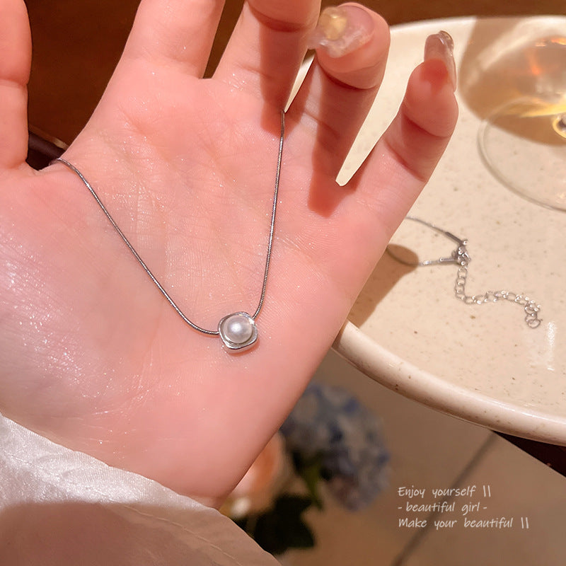 Necklace Simple Small Square Pearl HXNX1495
