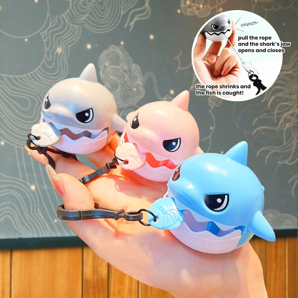 Mainan Ikan Hiu Baby Shark Tarik Makan Ikan Kecil Lucu Gantungan Kunci Bergerak