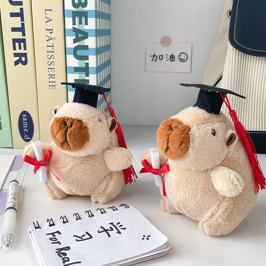 Gantungan Boneka Capybara Topi Wisuda Toga Boneka Graduation Keychain MCEW8559