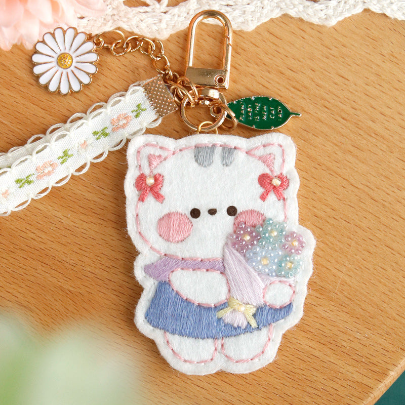 DIY Kit Embroidery Pendant Keychain Kerajinan Tangan Gantungan Kunci Bordir