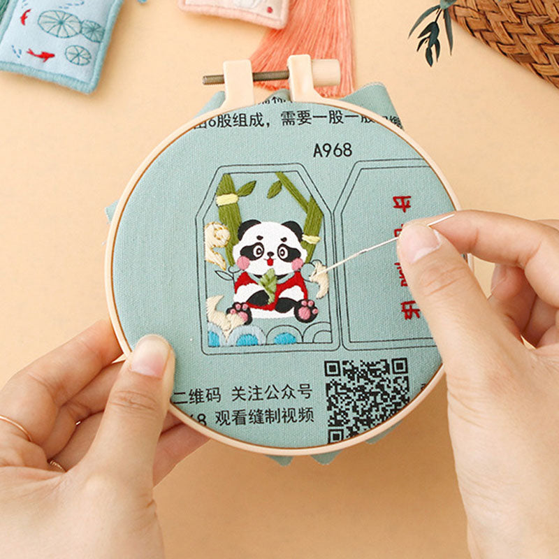 DIY Kit Embroidery Pendant Keychain Kerajinan Tangan Gantungan Kunci Bordir 4