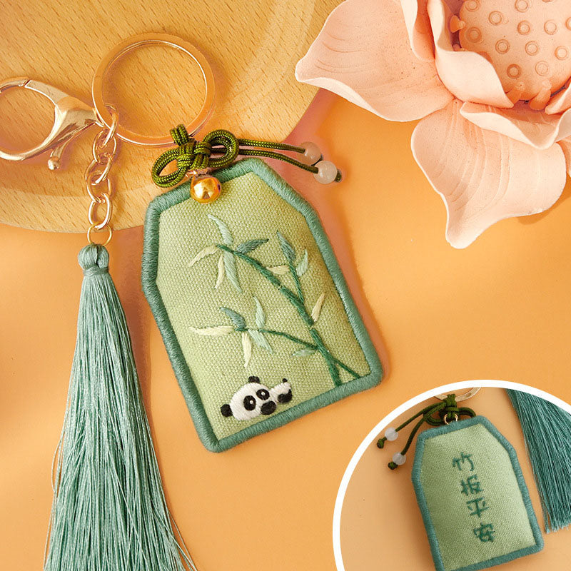 DIY Kit Embroidery Pendant Keychain Kerajinan Tangan Gantungan Kunci Bordir 4