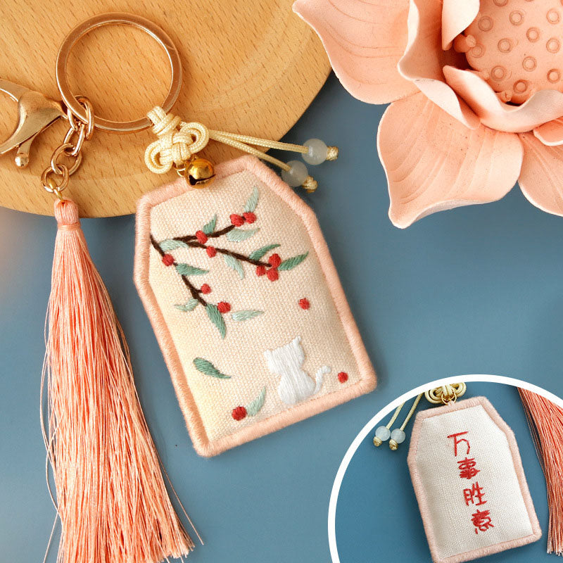 DIY Kit Embroidery Pendant Keychain Kerajinan Tangan Gantungan Kunci Bordir 4