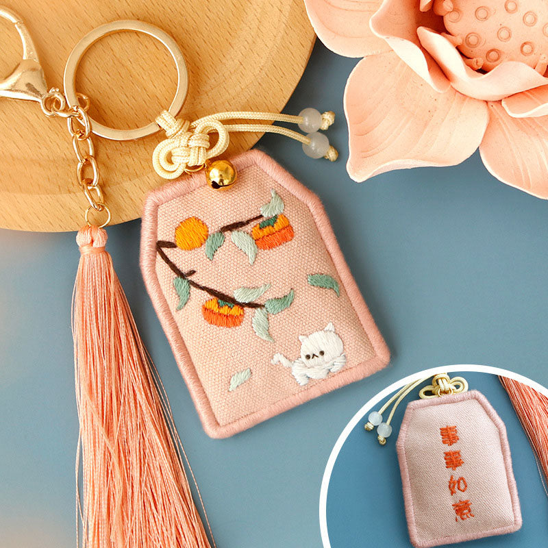 DIY Kit Embroidery Pendant Keychain Kerajinan Tangan Gantungan Kunci Bordir 4