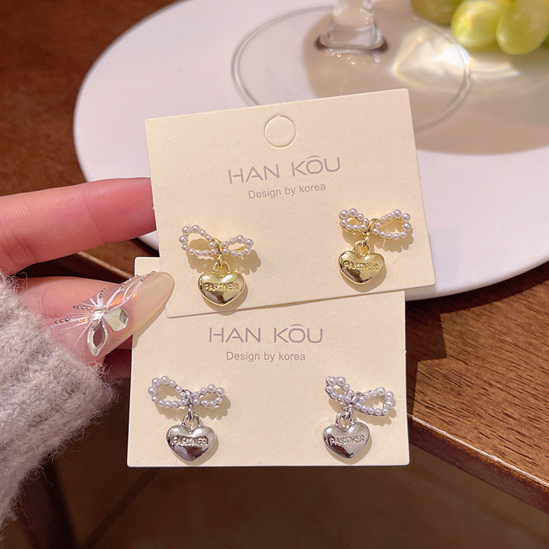 Earring Stud Bow Pearl Sweet and Simple Heart XEA1932