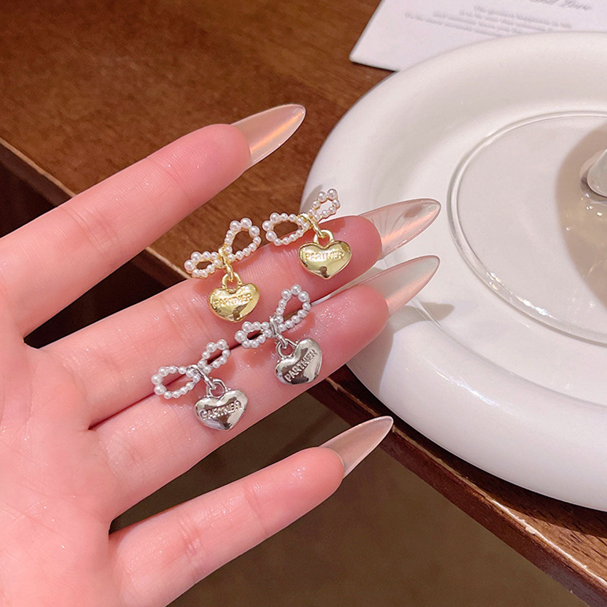 Earring Stud Bow Pearl Sweet and Simple Heart XEA1932