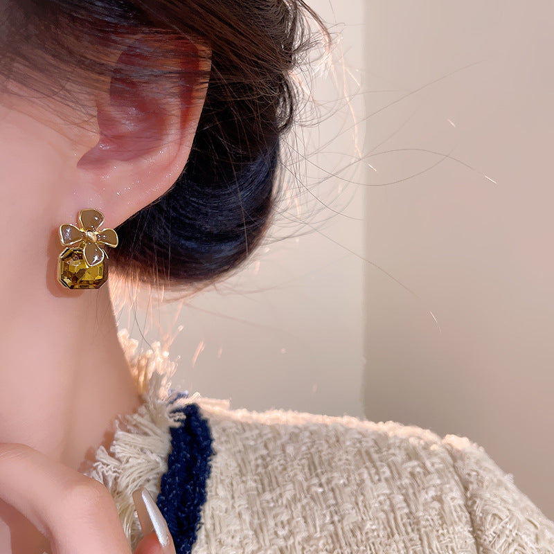 Earring Stud Champagne Zircon Flower XEA1981