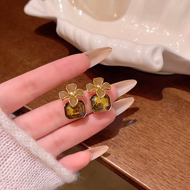 Earring Stud Champagne Zircon Flower XEA1981