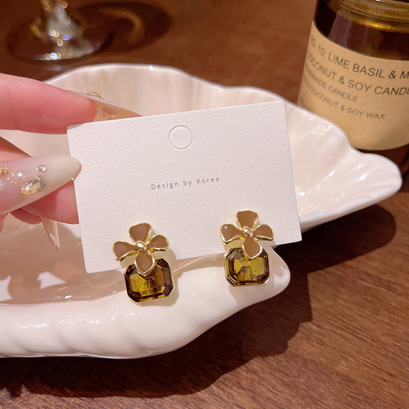 Earring Stud Champagne Zircon Flower XEA1981
