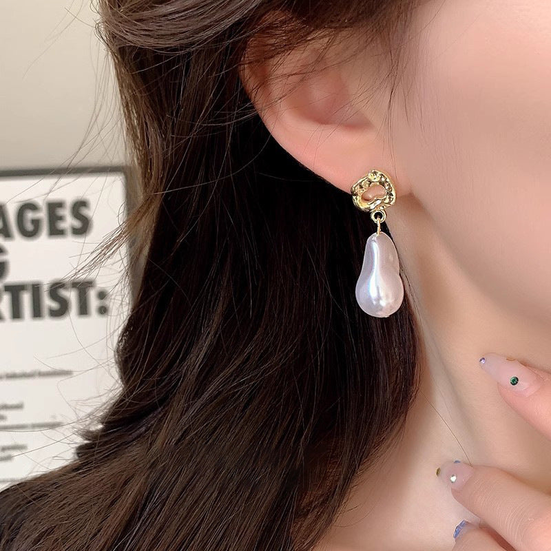 Earring Stud Retro Baroque Shaped Pearl XEA2238