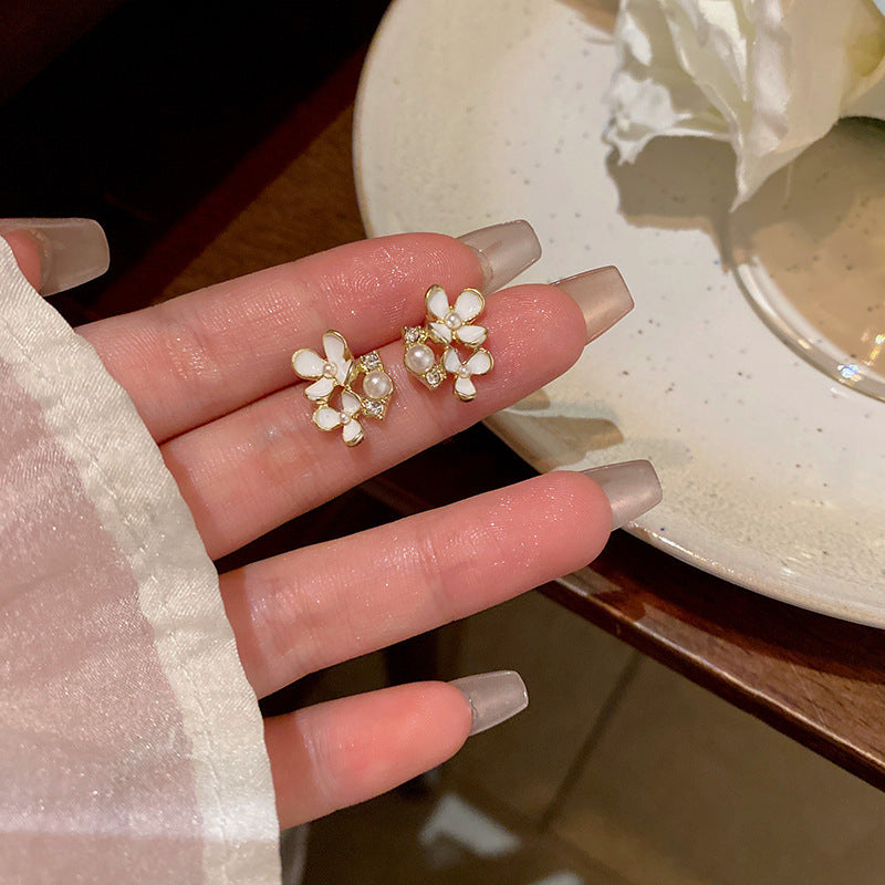 Earring Stud Forest Style Fresh and Versatile Camellia Pearl XEA2268