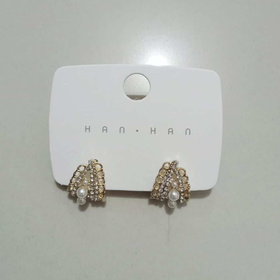 Earring Stud Retro Elegant Lace Pearl XEA2284