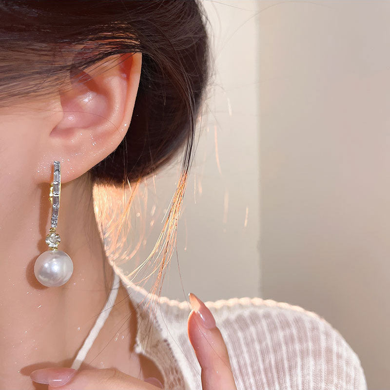 Earring Hoop Elegant and Atmospheric Pearl XLA2237