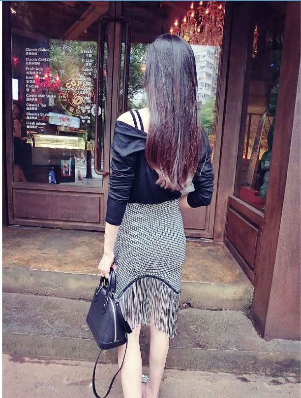 Long Sleeved V Neck T-Shirt and Fringed Irregular Skirt