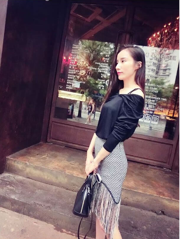 Long Sleeved V Neck T-Shirt and Fringed Irregular Skirt