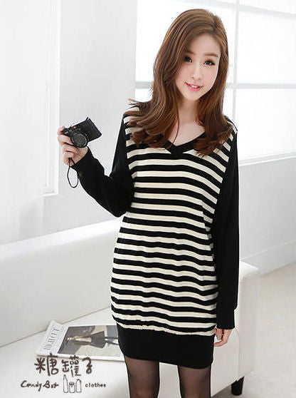 T-Shirt Striped Long Sleeved V Neck