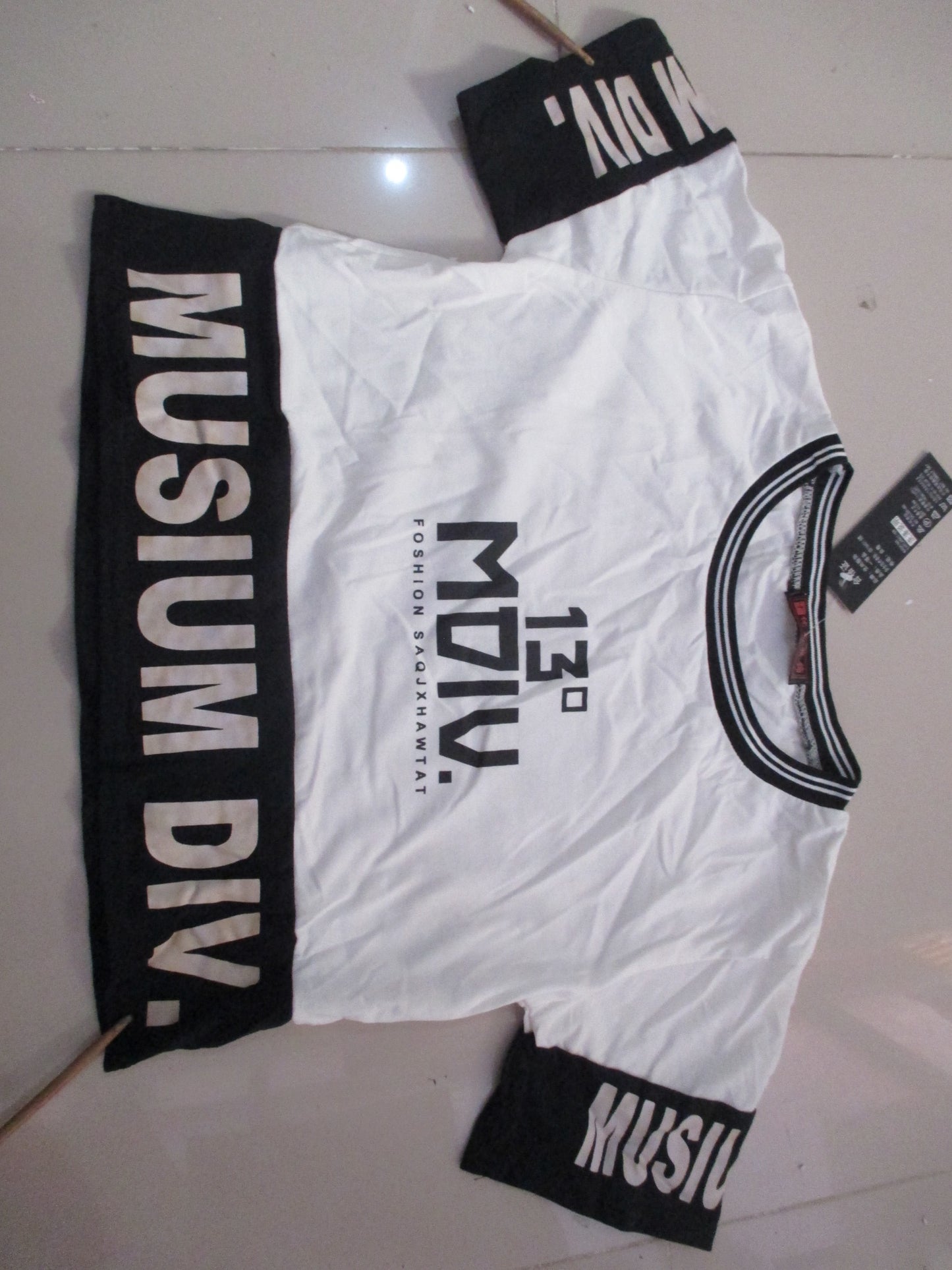 Black White Short Sleeved Letter T-Shirt and Short Pants Two Pieces