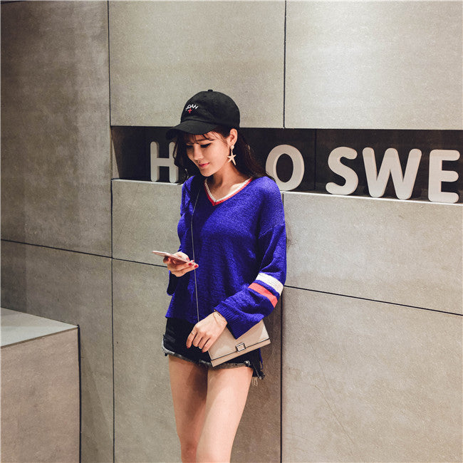 Sweater Long Sleeved V Neck Sporty