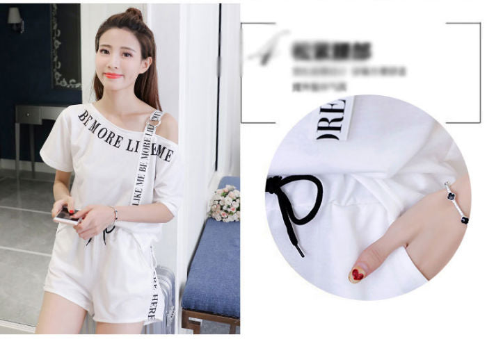 Setelan Wanita Kaos dan Celana Pendek Sporty Trendy