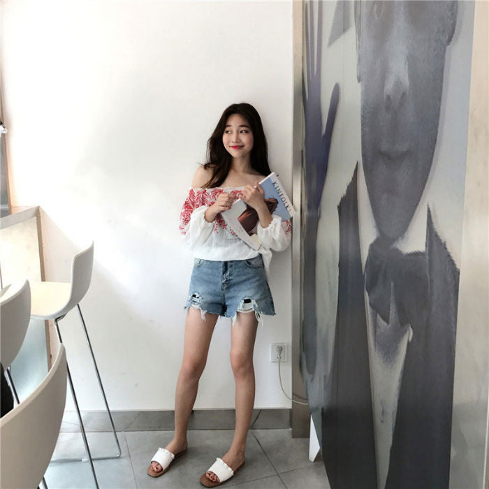 Blouse Wanita Sabrina Bordir Import Style Korea