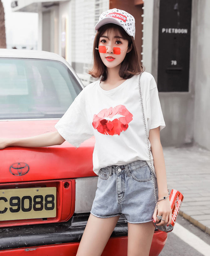 Kaos Wanita Gambar Bibir Merah Sequins Kasual