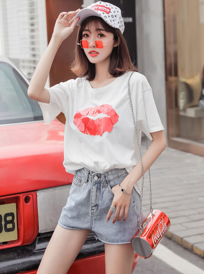 Kaos Wanita Gambar Bibir Merah Sequins Kasual