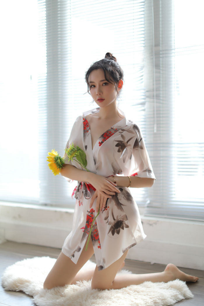 Lingerie Robe Flower Pattern SUX051