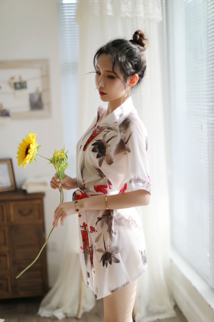 Lingerie Robe Flower Pattern SUX051