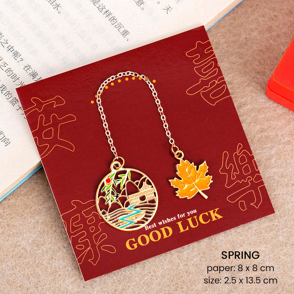 Pembatas Buku Gaya Korea Paper Clip Liontin Metal 4 Musim Souvenir Stationery