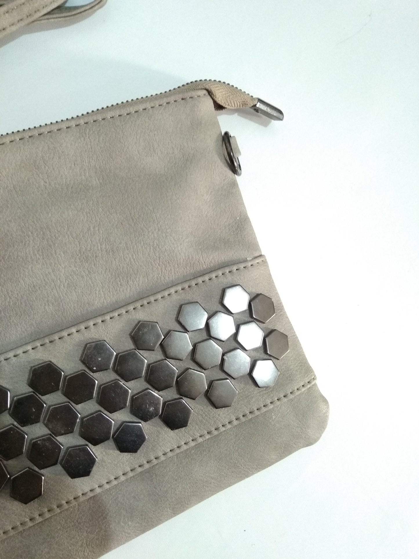 Sling Bag Hexagonal