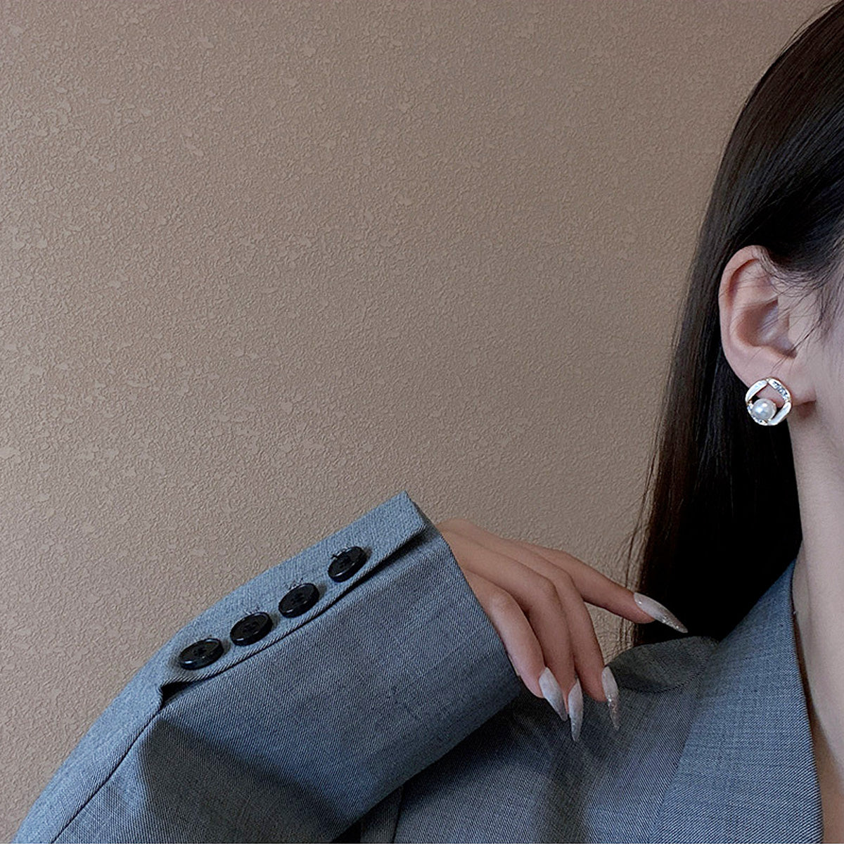 Earring Stud Classic Geometric Pearl HXEA0125