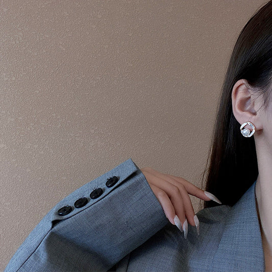 Earring Stud Classic Geometric Pearl HXEA0125