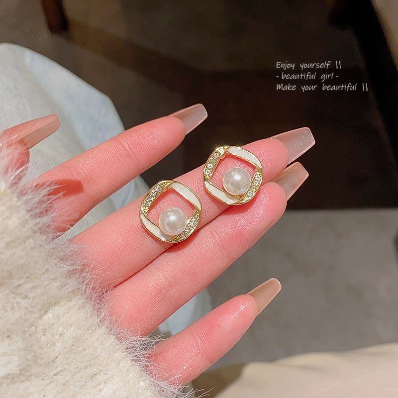 Earring Stud Classic Geometric Pearl HXEA0125