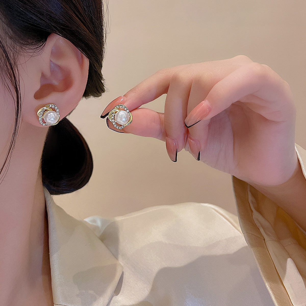 Earring Stud Simple Elegant Pearl Geometric HXEA0571