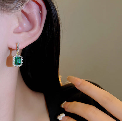 Earring Retro Versatile Temperament Emerald HXEA0989