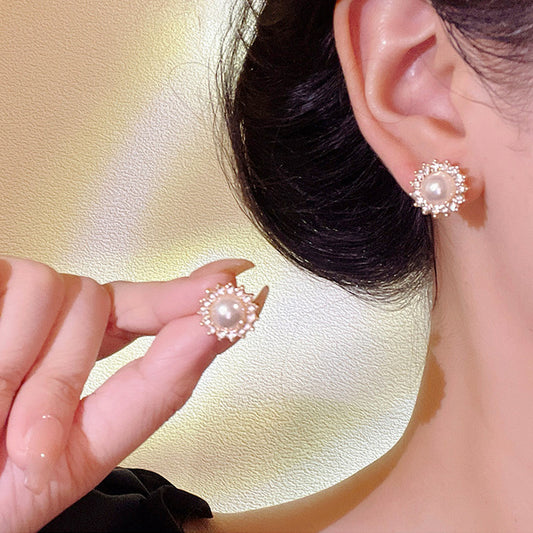 Earring Stud Exquisite Sunflower Pearl HXEA1128