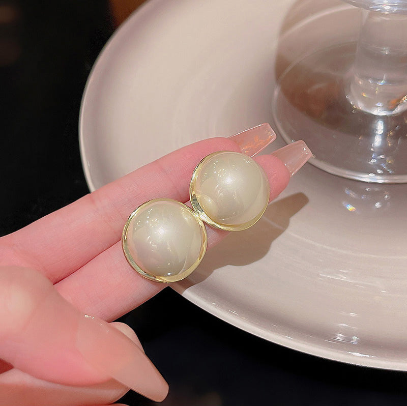 Earring Stud Versatile Exaggerated Pearl HXEA1173