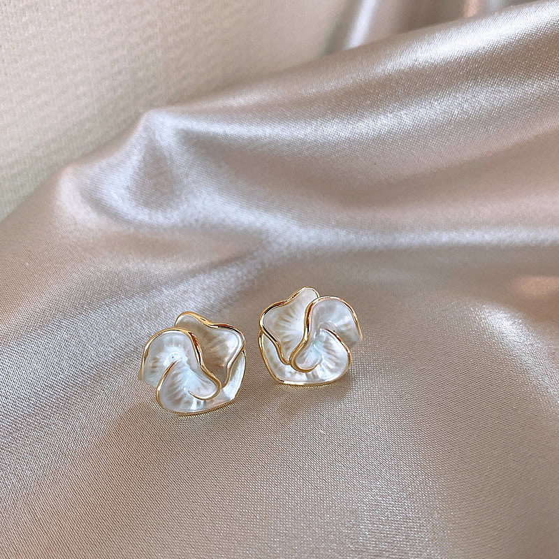 Earring Stud Niche Camellia HXEA1325