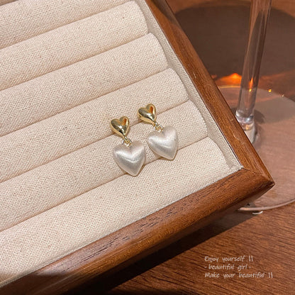 Earring Stud Luxury Niche High End Love Heart HXEA1420