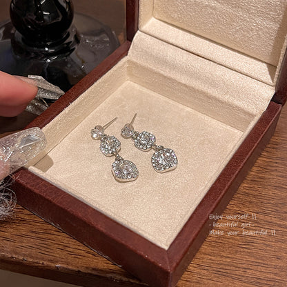 Earring Stud Super Flash Square Zirconium HXEA1473