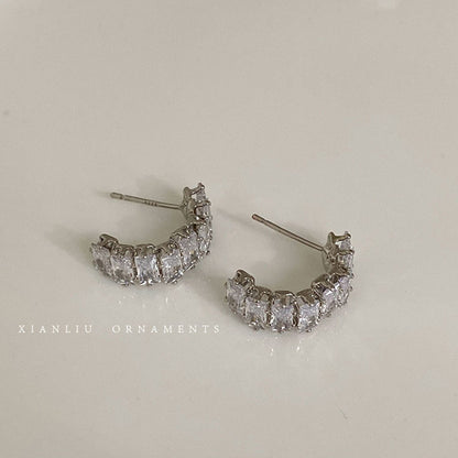 Earring Stud Exquisite Zircon C-Shaped HXEA1873