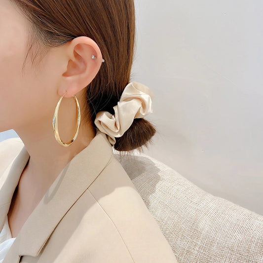 Earring Hoop Classic Circle HXEE2528