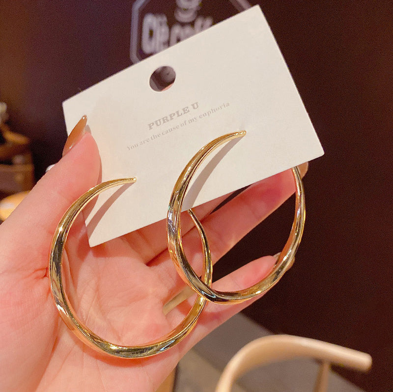 Earring Hoop Classic Circle HXEE2528