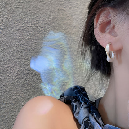 Earring Hoop Twisted HXEE4331