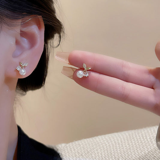Earring Stud Exquisite Micro Paved Zircon Leaf HXEE5600