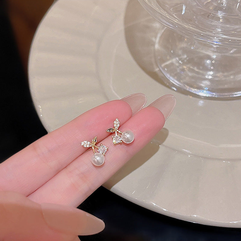 Earring Stud Exquisite Micro Paved Zircon Leaf HXEE5600